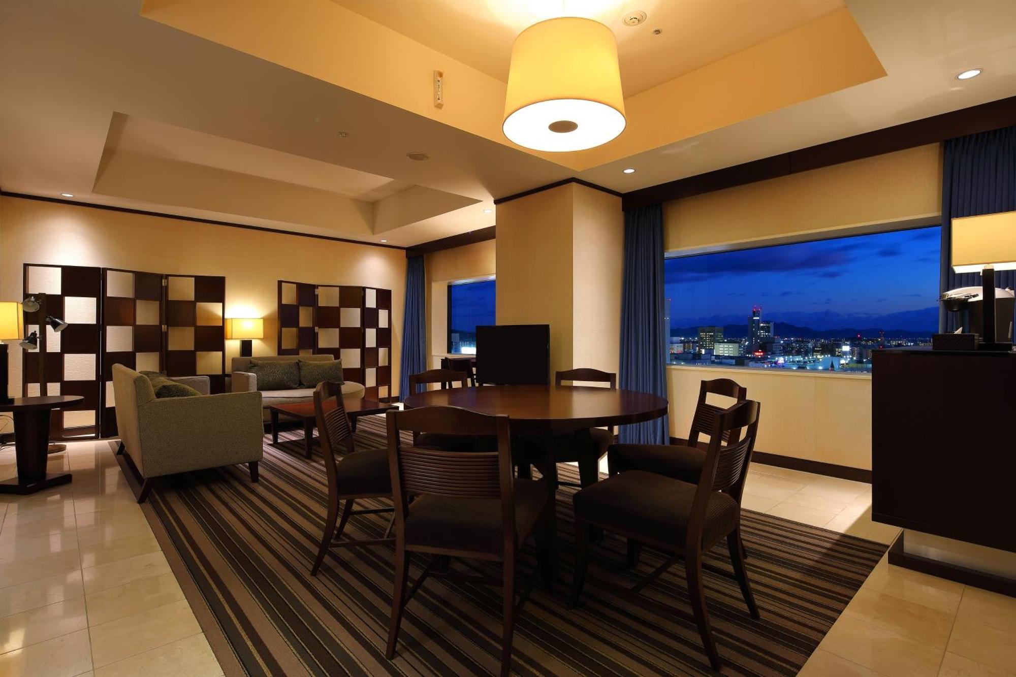 Hotel Ana Crowne Plaza Okayama By Ihg Extérieur photo