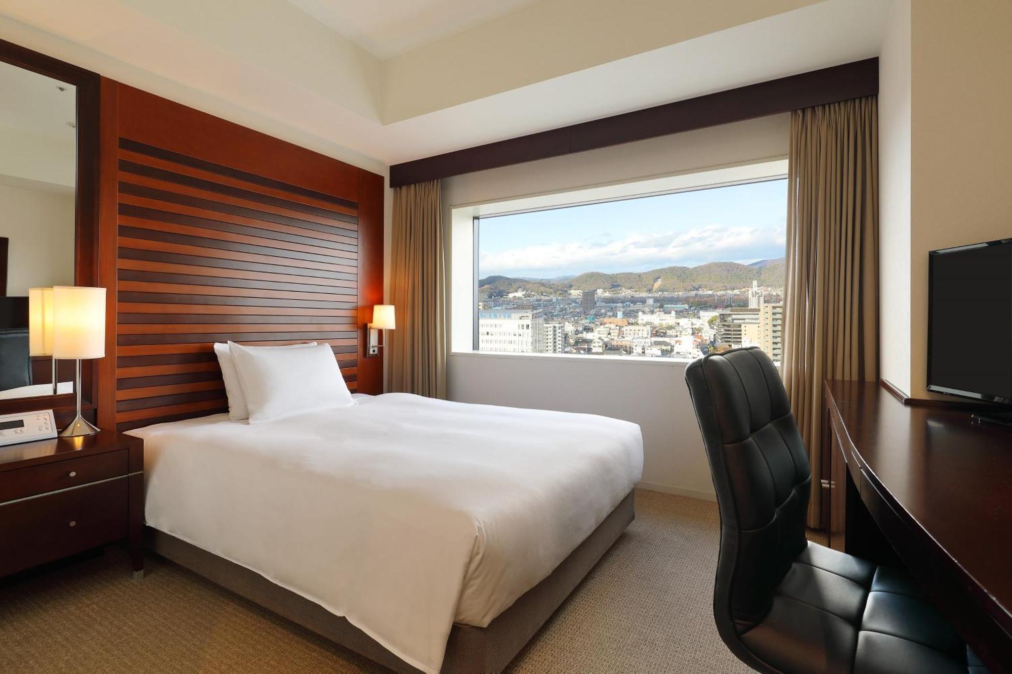 Hotel Ana Crowne Plaza Okayama By Ihg Extérieur photo