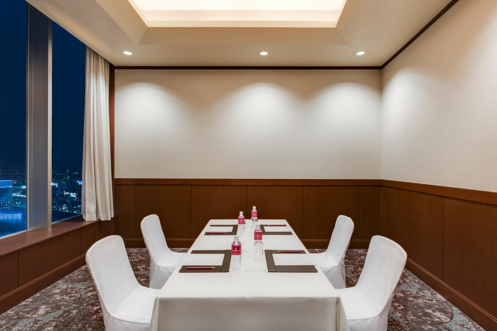Hotel Ana Crowne Plaza Okayama By Ihg Extérieur photo